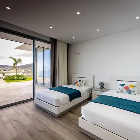 Matias - Private Pool And Family Comfort Arco da Calheta (Madeira)