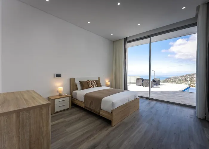 Matias - Private Pool And Family Comfort Villa Arco da Calheta (Madeira)