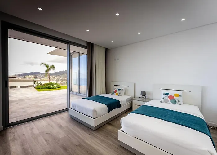 Matias - Private Pool And Family Comfort Arco da Calheta (Madeira)