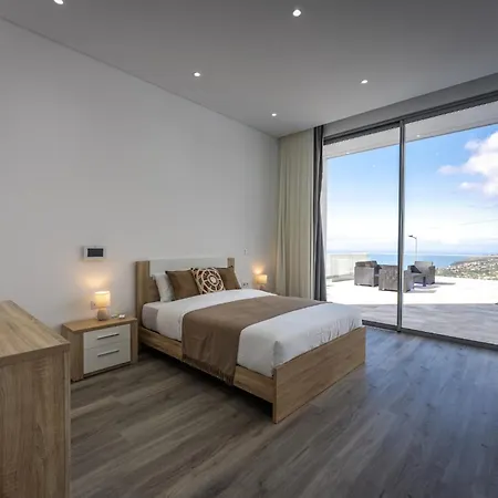 Matias - Private Pool And Family Comfort Villa Arco da Calheta (Madeira)