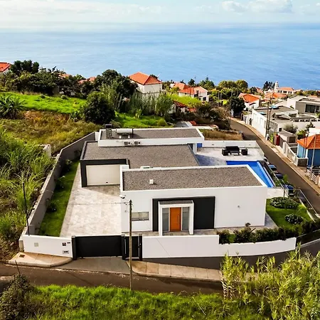 Matias - Private Pool And Family Comfort * Arco da Calheta (Madeira)